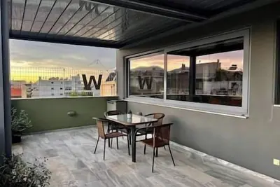 Image de Penthouse W in Marousi near Hospitals, by PromosHomes