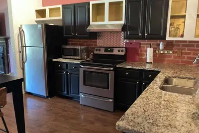 Image de Charming 2-bedroom townhome for extended stay