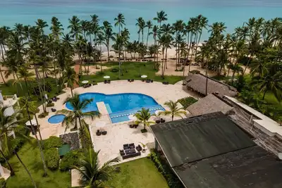 Coson Bay Luxury 4bd Penthouse Tropical Beach Front with private Rooftop Jacuzzi