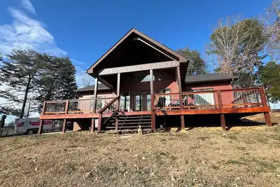 Image de Cozy 2 bedroom house in charming Somerset with WiFi, Ac with seasonal Lake View
