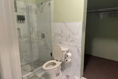 Image de Charming 2-bedroom 2 bathroom apartment with WiFi, Ac in nice Nassau