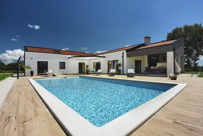 Image de Villa Radola Residence only 3 km from beach for 6 people with private pool & large garden