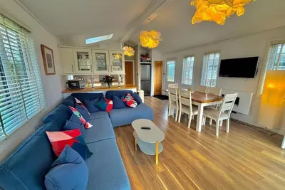 Image de Private Lodge in a beautiful surroundings. Salcombe town 10-15 mins by car.