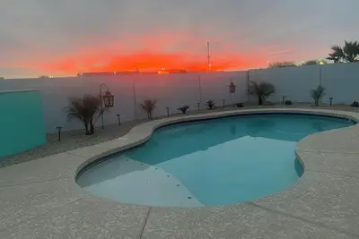 Image de Wowzzza! Newly Remodeled in Feb 2025, Heated Pool Home, 5 Stars Above The Rest! !