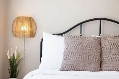 Image de New Owner Special! Quiet Oasis in Denver