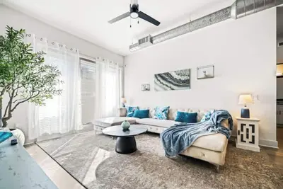 Image de Dallas Urban Oasis Prime Location 2 Br Lux
