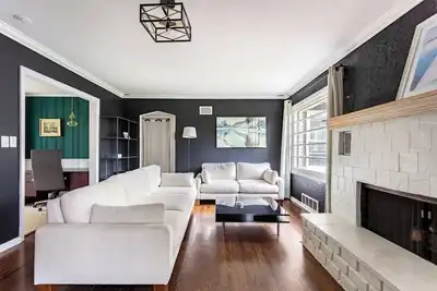 Image de Comfy, quiet & private 2br home.