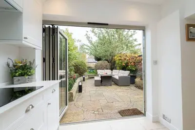 Image de Beautiful 3 Bedroom Period Home