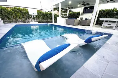 Image de Luxurious 4-bedroom house close to Hard Rock Casino