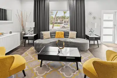 Image de Spacious 5bedroom House w/Heated Pool in Miami-minutes from the Hardrock Stadium