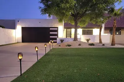 Image de Old downtown Litchfield Park walk to 5 restaurants / bars! Close to attractions