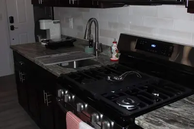 Image de Charming 2-bedroom apartment in fabulous West New York with WiFi, Ac