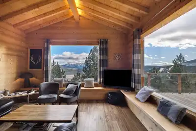 Image de Chalet Sorbiers : 8 chambres, vue splendide sur le lac, terrasse privée & ski à 150m
