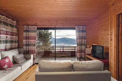 Image de Chalet le Cerf - 3 chambres, terrasse sud avec vue spectaculaire, Ă 1 km des pistes