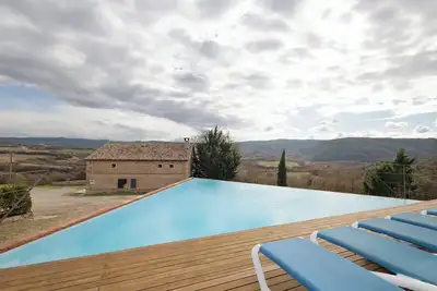 Image de Maison de campagne \"El Pujol\" avec vue sur la montagne, Wi-Fi et climatisation