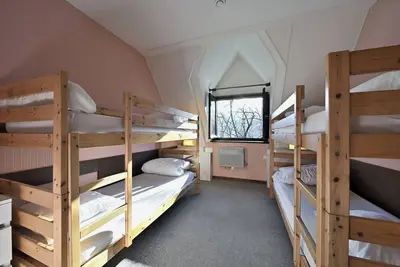 Image de Chambre d'hôtes 'La Moraine N°14 - Chambre' avec vue sur montagne, terrasse privée et jardin privé