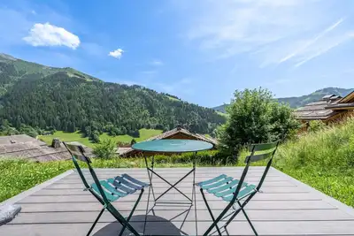 Image de Grande Terrasse au Calme avec Vue Inoubliable