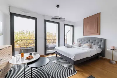 Image de Studio lumineux avec terrasse Courbevoie - 2p