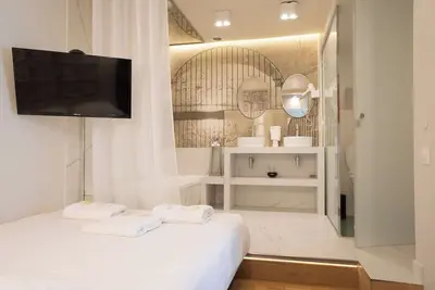 Image de Studio cosy Love room - paris 18 -2p