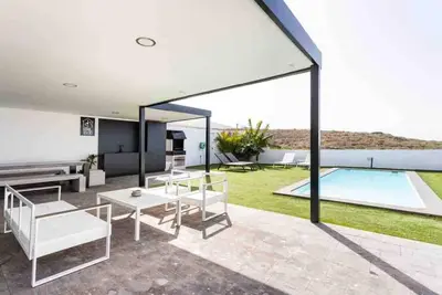Image de Villa familiale Tulio Ii avec piscine chauffée