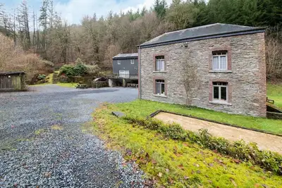 Image de Charmant domaine tranquille et authentique à Bohan