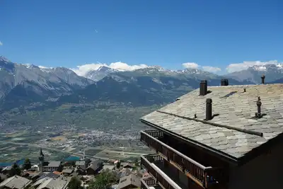Bel appartement avec vue sur la vallée