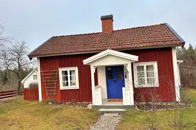 Hus Boholt - Charming Swedish house for 2 persons with fireplace