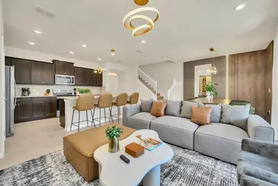 Image de Exquisite 5 Bed Themed Townhome Splash Pool-1296bi