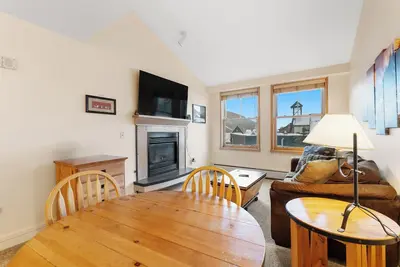 Image de Luxury Mountain Retreat with Stunning Slope Views & Only 1-Min Walk to Lifts!