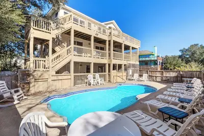 Family Friendly, Private Pool, Spacious, Dog Friendly, C0770