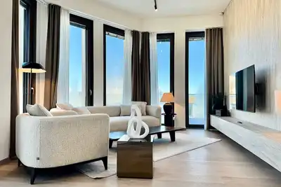 Image de Zenit Royal - Designer City Apt w Stunning Views & Concierge