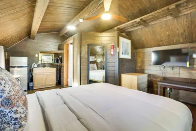 Image de Cozy Cabin w\/ Pool Access Near Nola!