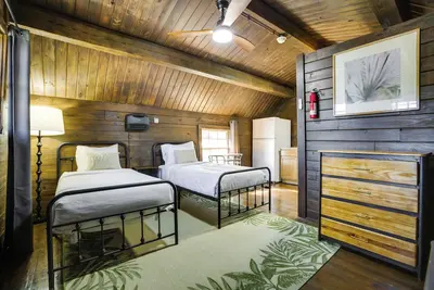Image de Bayou Retreat w\/ Screened Porch Near Nola!