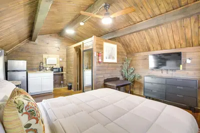 Image de Bayou Cabin w\/ Heated Pool Access Near Nola!