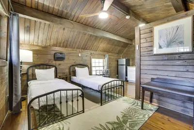 Image de Rustic Retreat w\/ Pool Access Near Nola!