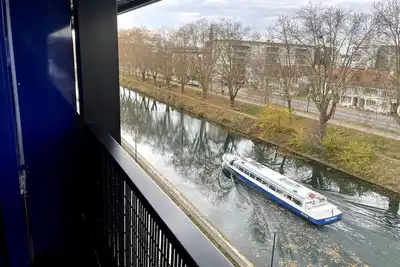 Studio Moderne Avec Vue