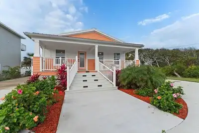Image de Crescent Beach Cottage St. Augustine Beach House