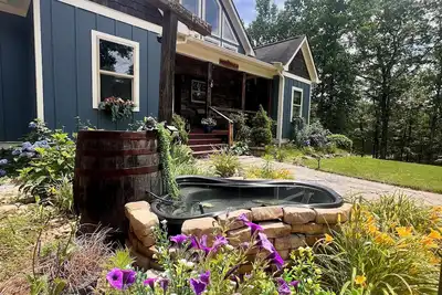 Image de Spacious 5-bedroom rustic retreat on 10 acres in charming Dallas