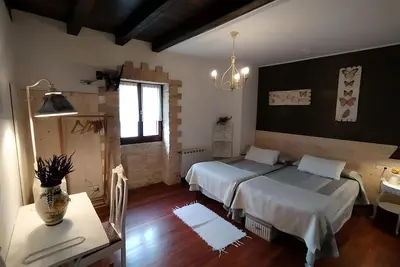 Image de Chambre 'Double 1' avec vue sur la montagne, jardin privé et Wi-Fi