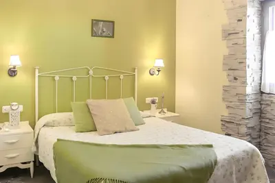 Image de Chambre 'Double 5' avec vue sur la montagne, jardin privé et Wi-Fi