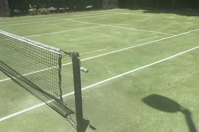 Image de Romantic secluded villa with hot tub, tennis court and swimming pool.