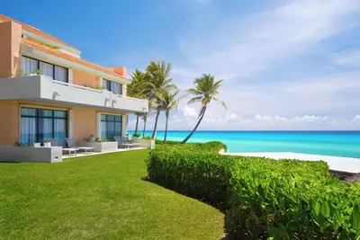 Image de Luxurious 3-bedroom villa with Ac, WiFi in terrific Cancún with beautiful beach