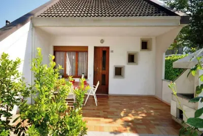Image de Profitez de vos vacances dans une villa paisible et tranquille avec jardin