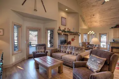 Image de New! River Access Retreat | Golf Discount + 30 Min to Wolf Creek