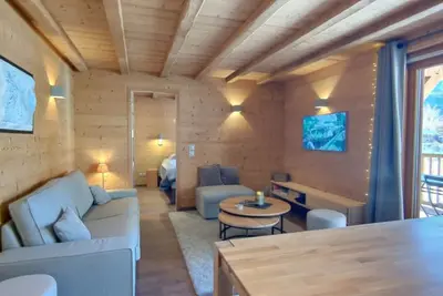 Image de Appartement résidence neuve style chalet proche du village, idéal pour familles