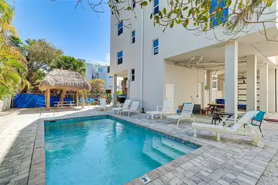 Image de Stunning 8 Bed With Breathtaking Siesta Beach Views!