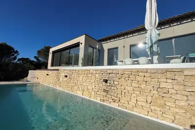Image de Villa d architecte Le Panda Blanc. Nature et calme absolu. Aux portes du luberon