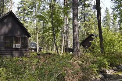 Image de Rustic Rural Studio Cabin