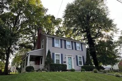 Image de The Classic Colonial. Centrally located, 5 bedroom home in Lynchburg!