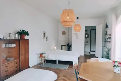 Image de Studio in listed building with large garden